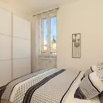 Apartman Flat 50m Station! Milánó