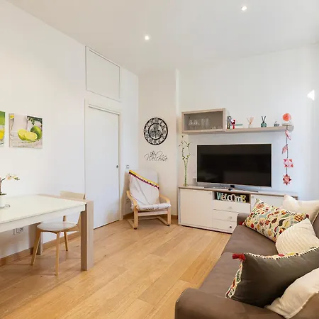 Flat 50m Station! * Milano